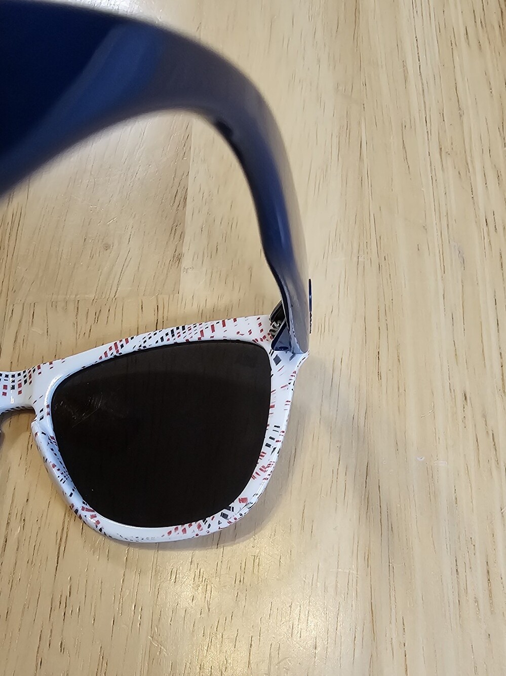 Oakley Frogskins Team USA Big Kids Sunglasses - Picture 10 of 15